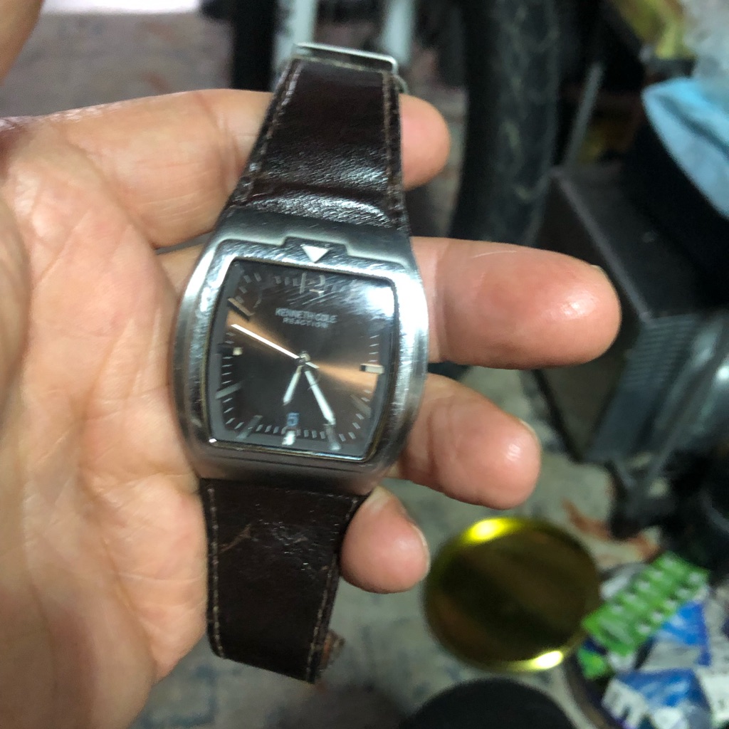 Brown Leather Strap Watch With Silver Case Brown Leather Strap Watch With Silver Case